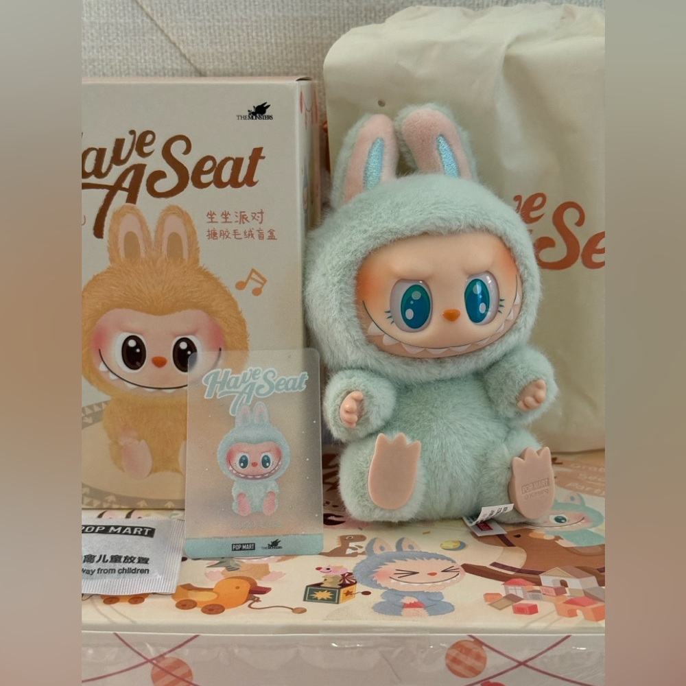 Labubu Have A Seat Series - QUQU (POP MART Authentic)